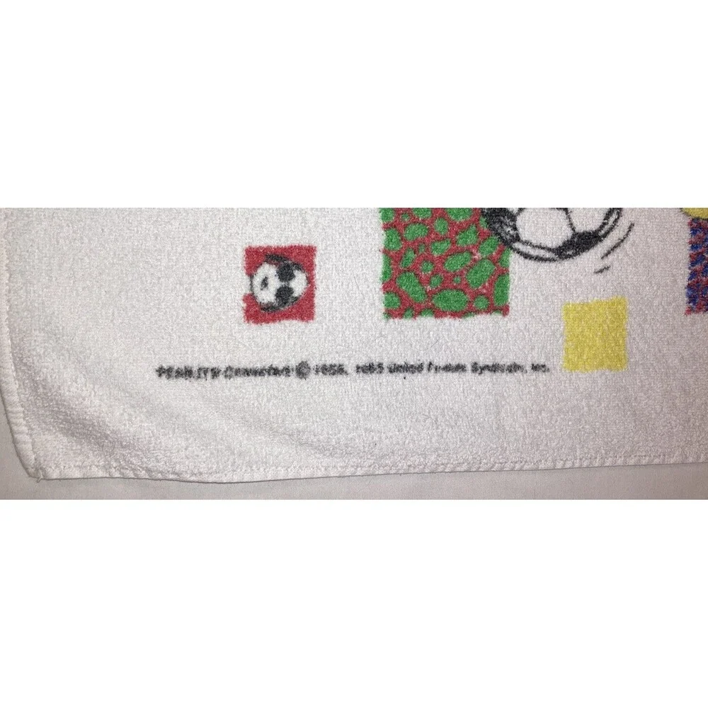 Vintage Peanuts Snoopy & Woodstock Soccer Football Gym Sports Towel by Cannon